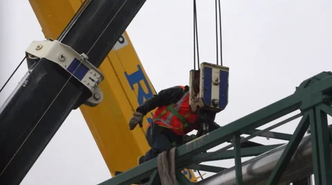 Unhooking Crane Stock Footage 45118826