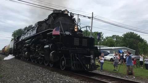 Union Pacific Big Boy steam locomotive near Buffalo New York 스톡 동영상 336973661