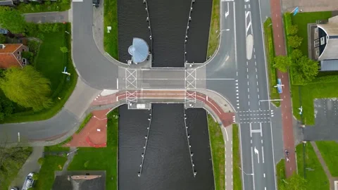 Unique dutch aqueduct passing over a canal for boats Видео 340490841