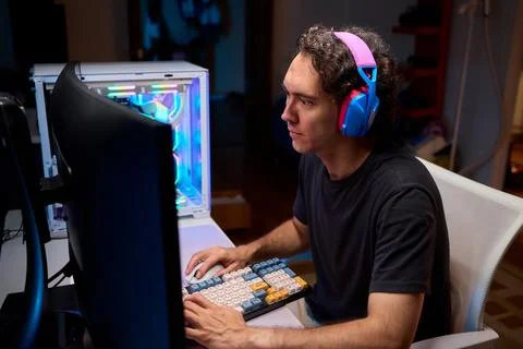 A Unique Gaming Setup Featuring Exceptional Arm Support Designed for Enhanced Stock Photos