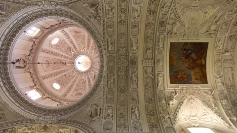 Unique reliefs interior of Peter and Paul Cathedral in Vilnius steadicam Vídeo Stock 106490618