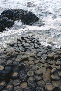 Unique rock formations along the rugged Irish coastline create a stunning n.. Stock Photos