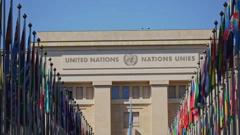 United Nations Headquarters Geneva Front View with Flags – June 27, 2025 Video stock 314813345