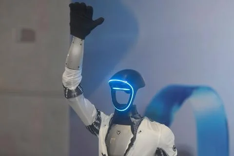 Unitree Robotics' G1 humanoid robot greets guests at an AI industry matchmaki Foto stock
