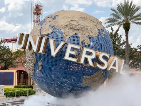 The Universal Globe in front of Universal Studios Florida in Orlando, FL. Stock-Fotos