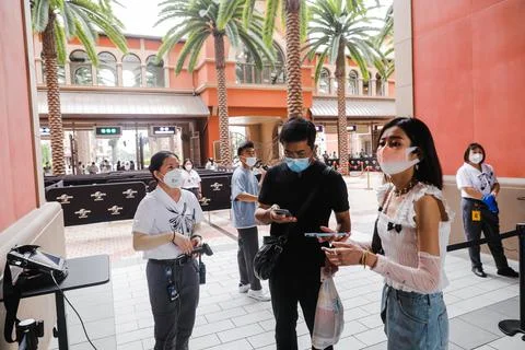 Universal Studios Beijing reopens amid easing of COVID-19 restrictions, China -  Stock Photos