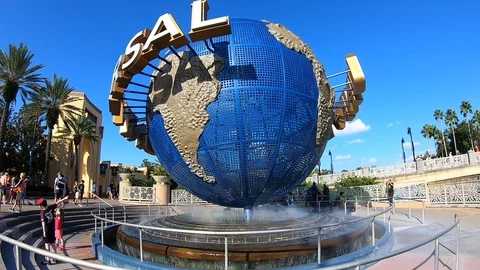 Universal Studios Florida Rotating Globe 库存影片 106405327