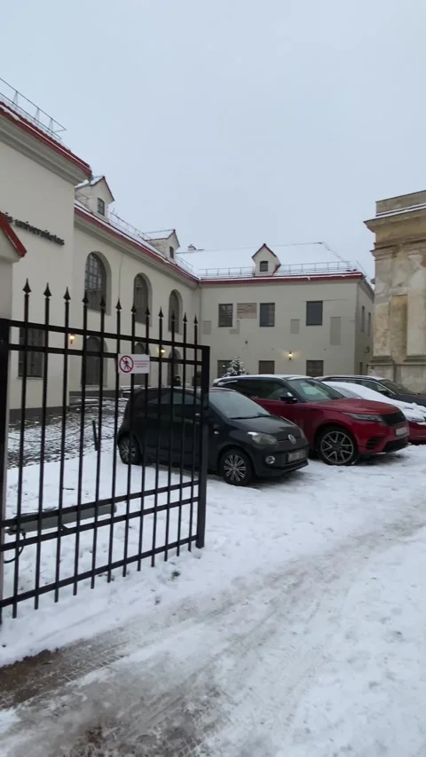 University courtyard Stock Footage 224718335