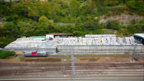 Unloading paper blocks from lorries 動画素材 74779036