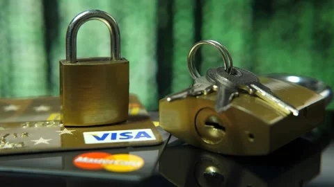 Unlocking a Secure Payment Method with a Key 動画素材 300363060