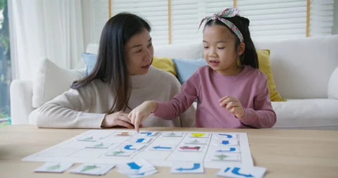 Unplugged coding activity for kindergarten kids at home or homeschool. Stock Footage 164011348