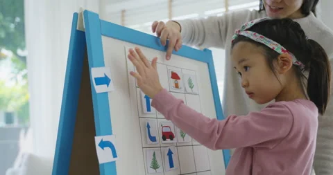 Unplugged coding activity for kindergarten kids at home or homeschool. 스톡 동영상 164165908