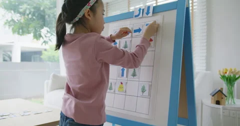 Unplugged coding activity for kindergarten kids at home or homeschool. Stock Footage 165293704