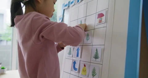 Unplugged coding activity for kindergarten kids at home or homeschool. Stock Footage 165293717