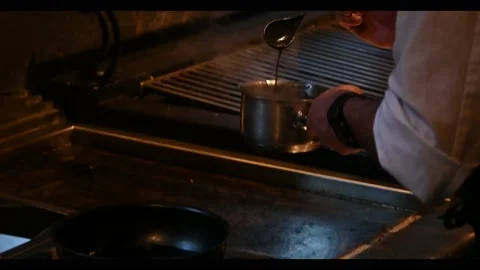 Unrecognizable chef working in the kitchen Video stock 132530632