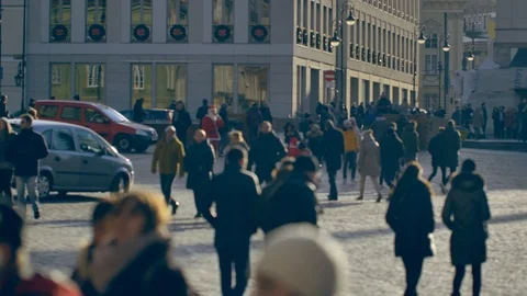 Unrecognizable people on the street. Video stock 121540492
