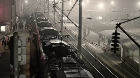 Unrecognized crowd passenger arrive train station platform Video stock 59863107