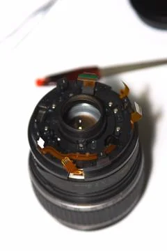 Untwisting of lens on part first 스톡 사진