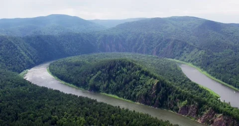 Unusual bend of the river Stock Footage 171457865