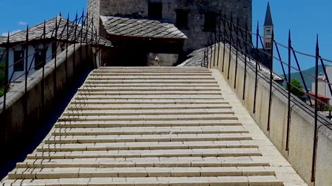 Unusual picture of completely empty the Old Bridge in Mostar Видео 140428593