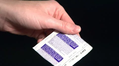 Unwrapping a Condom 2 動画素材 22333285