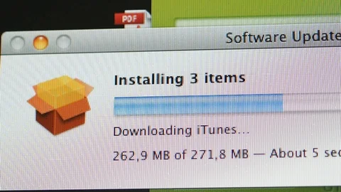 Update software on Apple Computer time-lapse Stock Footage 99138370