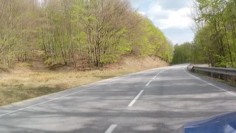 Uphill spring road drive video in Little Carpathian mountains, Pezinska Baba 库存影片 334512687