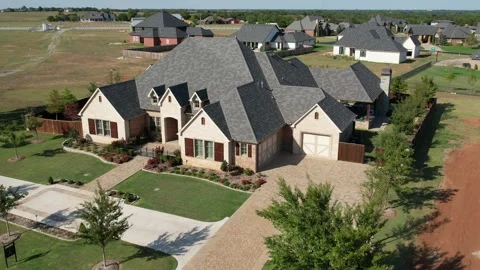 Upper class home, orbital shot Stock Footage 240220627