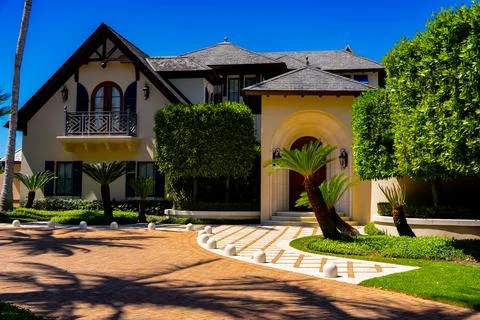 Upper class Naples Florida coastal beach homes Stock Photos