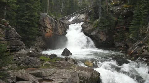 Upper Little Bear Falls Видео 22147431