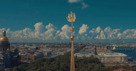 Upper part with clock of the tower of the Admiralty building timelapse in St 스톡 동영상 84378782