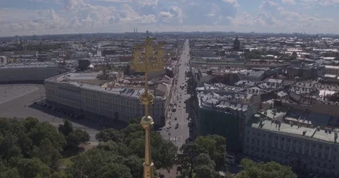 Upper part with clock of the tower of the Admiralty building timelapse in St 動画素材 84510750