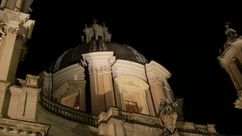 Upper section main dome sant'agnese agone highlighted rome's night view in 動画素材 320844334