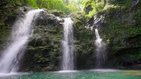 Upper Waikani Falls Video stock 305123956