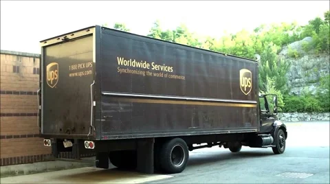 UPS truck loading dock Video stock 40649814
