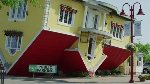 Upside Down House in Niagara Falls Stock Footage 218230447