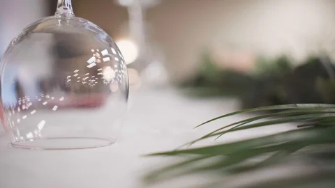 Upside down Wedding Glass 스톡 동영상 89003997