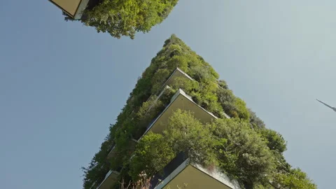 Upward View of Bosco Verticale Tower in Milan – Green Urban Architecture Vídeos de archivo 319823295