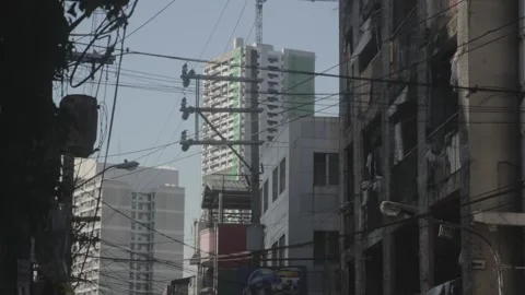 Urban poor community in Sta. Mesa, Manila Stock Footage 230090411