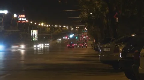 Urban traffic at night Video stock 12174168