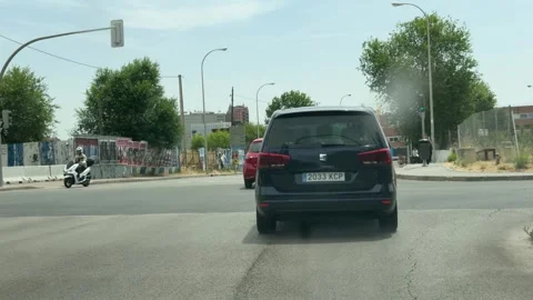 Urban Traffic Waiting at Madrid Intersection 스톡 동영상 337660021