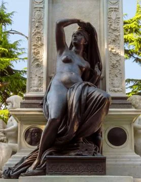 Urbino -  Elements of the monument of the Raphael Foto stock