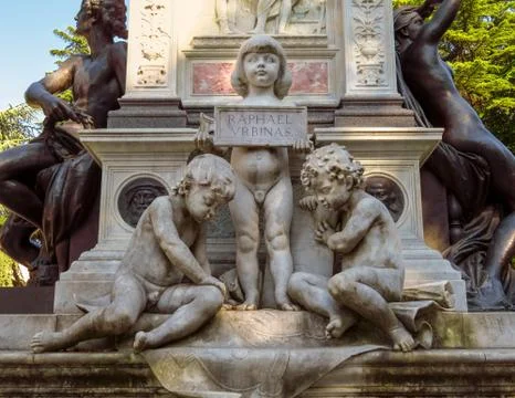 Urbino -  Elements of the monument of the Raphael Foto stock