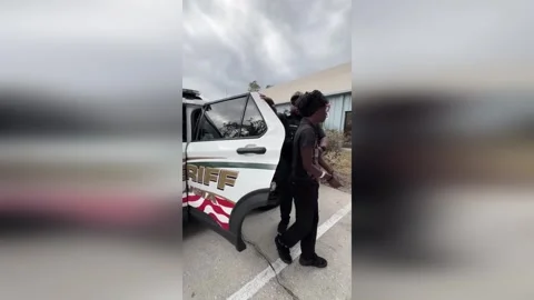US: 15-Year-Old Arrested After Threatening Mass Shooting At Atlantic High... Video stock 328895490