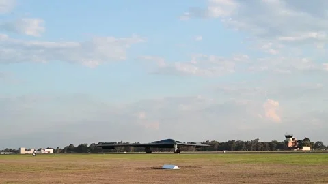 U.S. Air Force B-2 Spirit aircraft accelerating for take off  Video stock 282867805