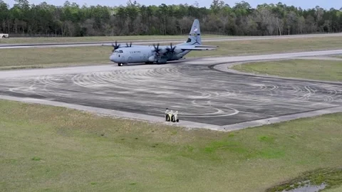 U.S. Air Force C-130 Hercules taxiing at Camp Shelby, Mississippi Video stock 270054256