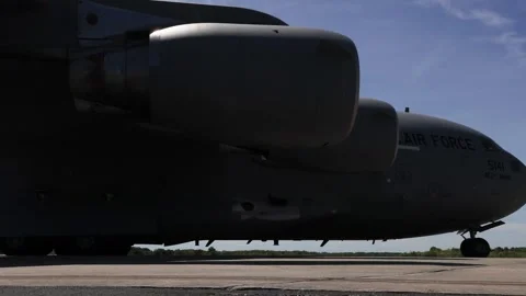 U.S. Air Force C-17 Globemaster taxiing at Kennedy Space Center, Florida Stock Footage 281840402