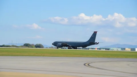 U.S. Air Force KC-135 Stratotanker taxiing for take-off Video stock 291637159