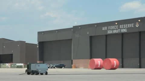 US Air Force Reserve Hanger (HD) c 스톡 동영상 11898071