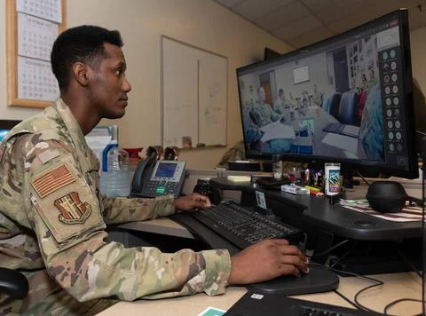U.S. Air Force Tech. Sgt. Robert Reese, 60th Maintenance Operation Support... Stock Photos